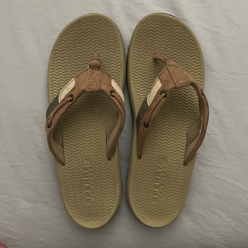 Sperry Flip Flop Sandals - Kids 5